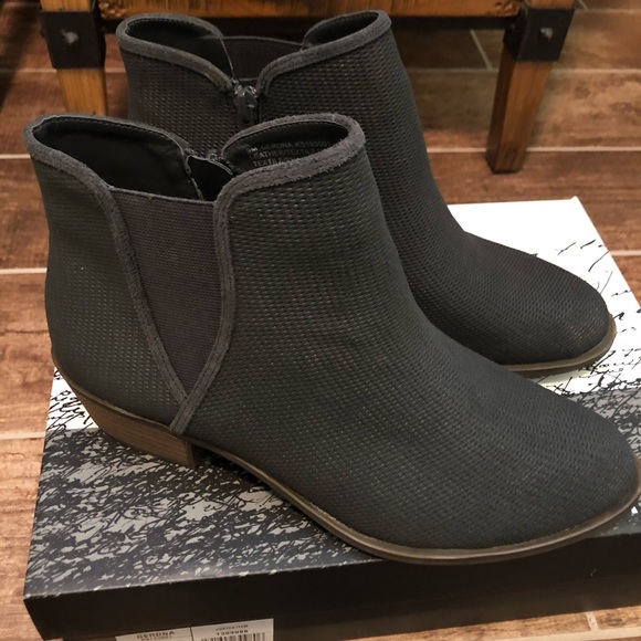 🎉HP🎉NEW KENSIE Ankle BOOTS GERONA 10 Women’s - Picture 5 of 5